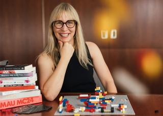 Dr. Kari Marken