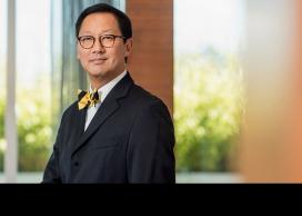 Santa Ono