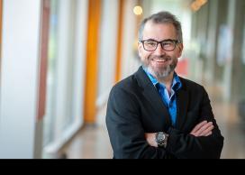 Dr. Mark MacLachlan